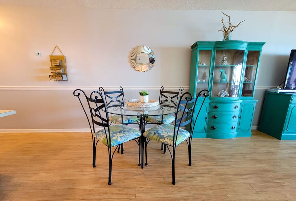 Dining Area-06