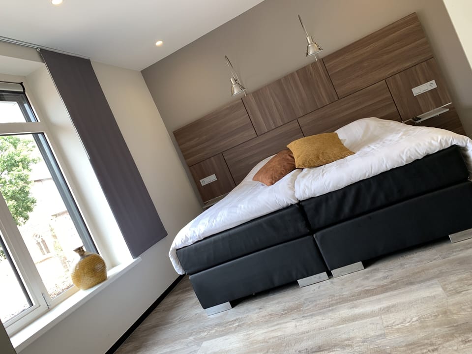 Comfort Room | In-room safe, desk, laptop workspace, iron/ironing board