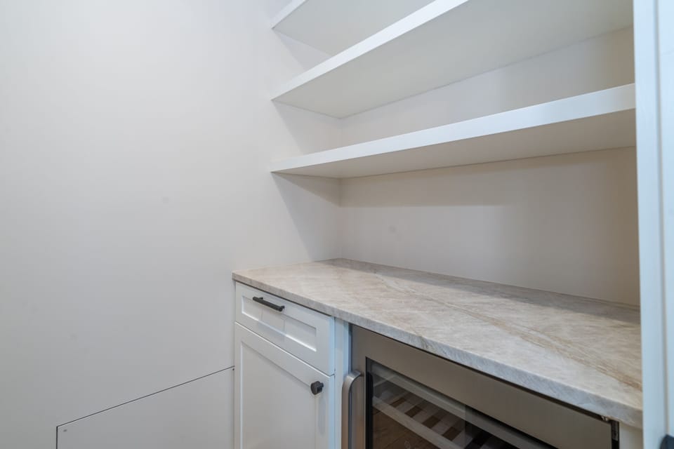 4.1-mountain-modern-rustic-mountain-village-pantry