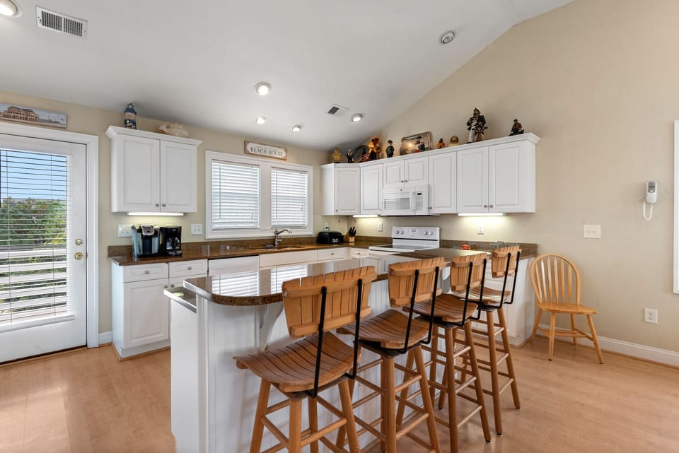 JR4228: Pirate's Booty | Top Level Kitchen