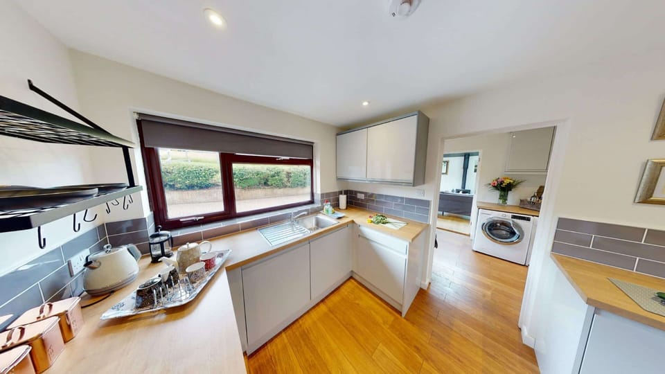 Arniss Lodge Kitchen