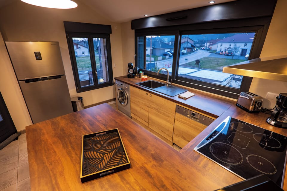 Apartment | Private kitchen | Fridge, microwave, espresso maker, coffee/tea maker