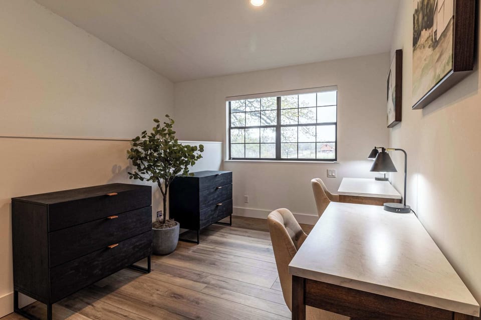 Desk Area (2 Desks) in Loft