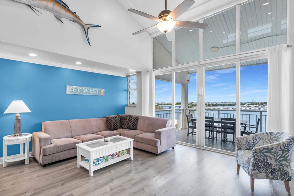 Spacious Living room with large TV and water views