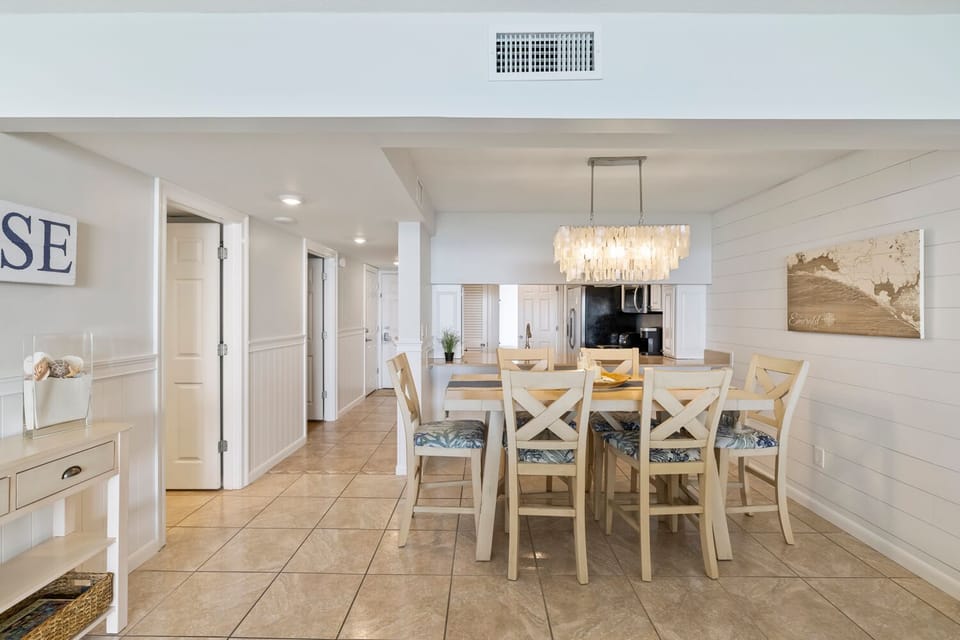 Dine in the dining area at the table for 6.