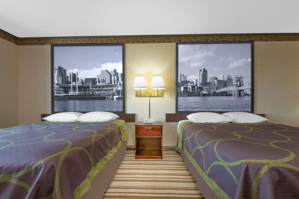 Free WiFi, bed sheets, alarm clocks