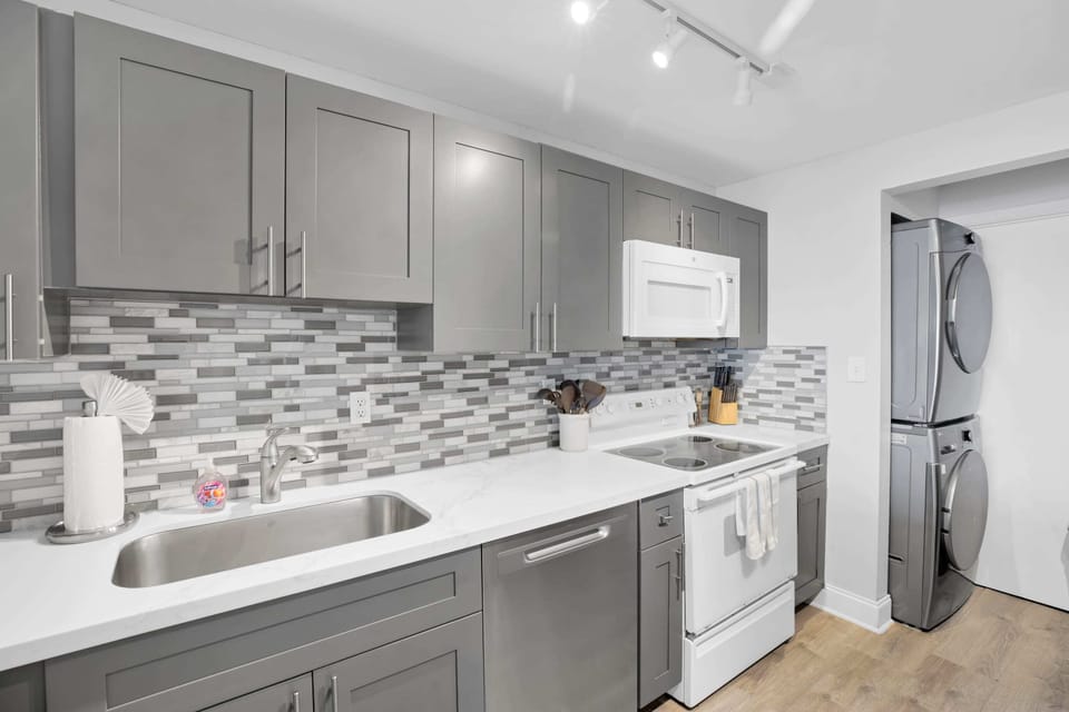 Washer&Dryer In Unit