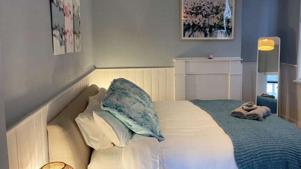 King bed and REALLY comfortable!