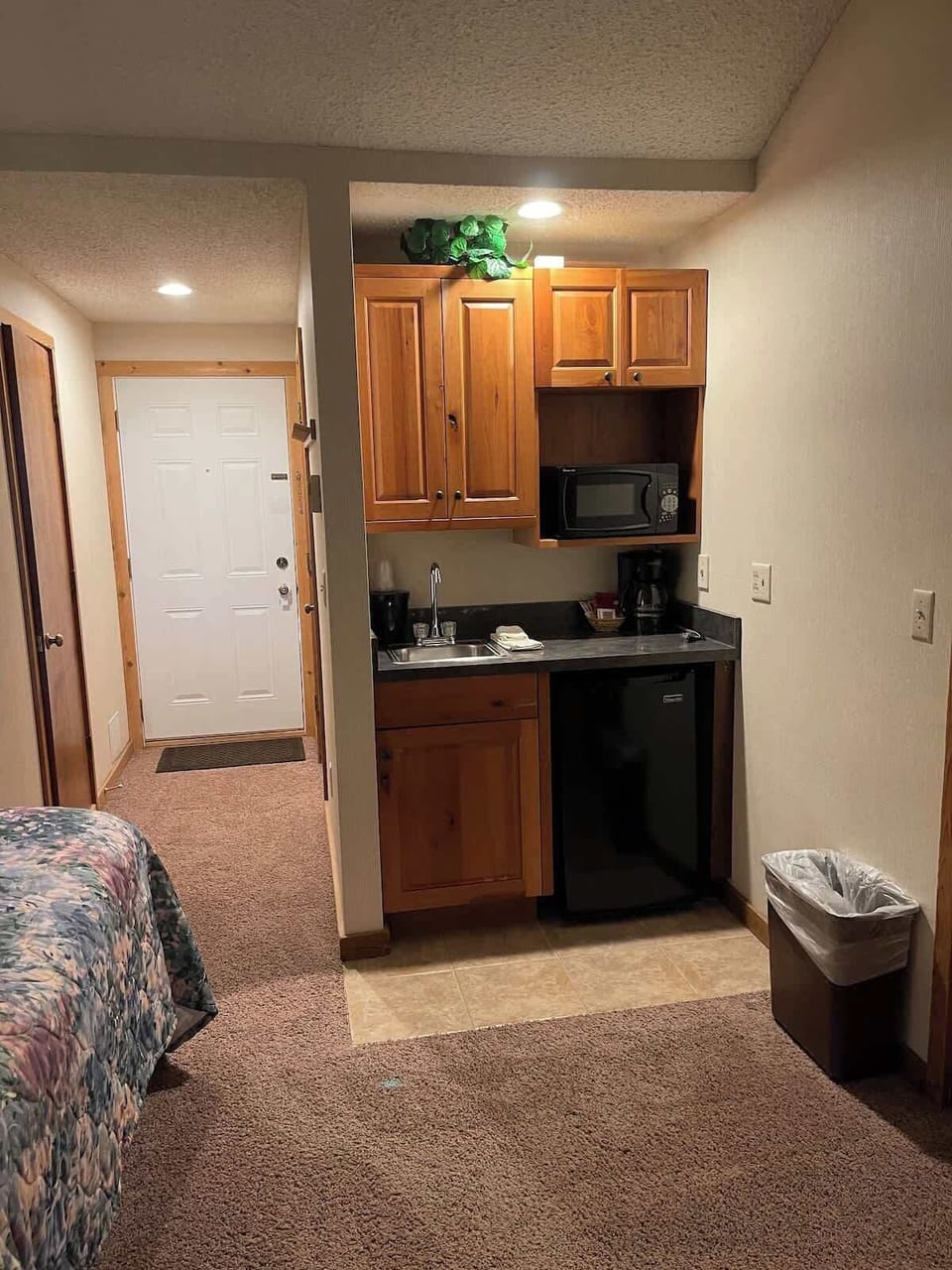 Kitchenette in both adjoining rooms. left and right