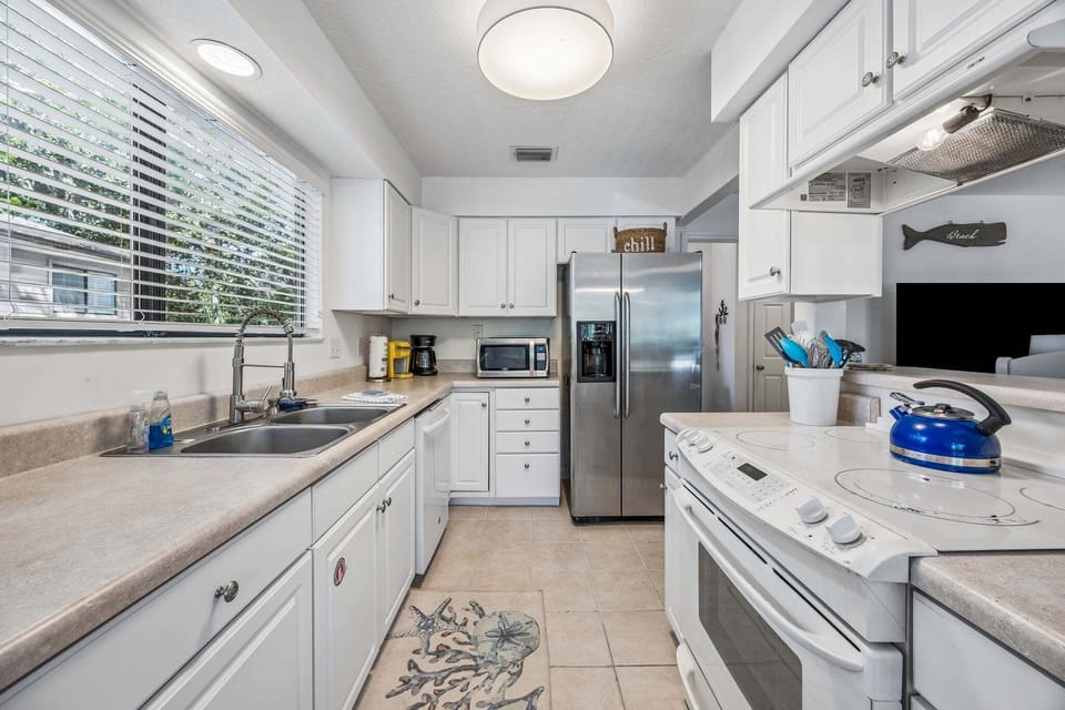 Full Kitchen