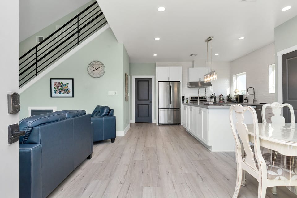 Front Entrance View