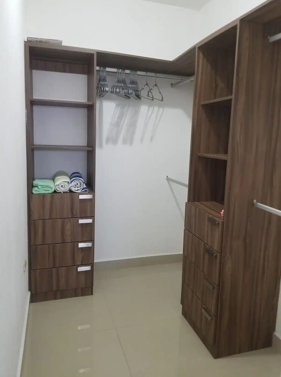 Family House | 2 bedrooms, WiFi (free), bed sheets