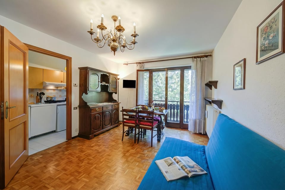 Living and dining room