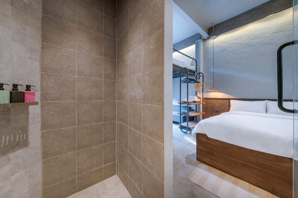 Superior Room | Laptop workspace, free WiFi, bed sheets