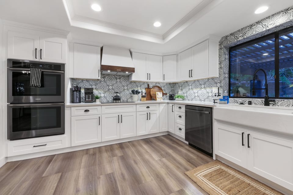 Double ovens for the perfect family meal at home.