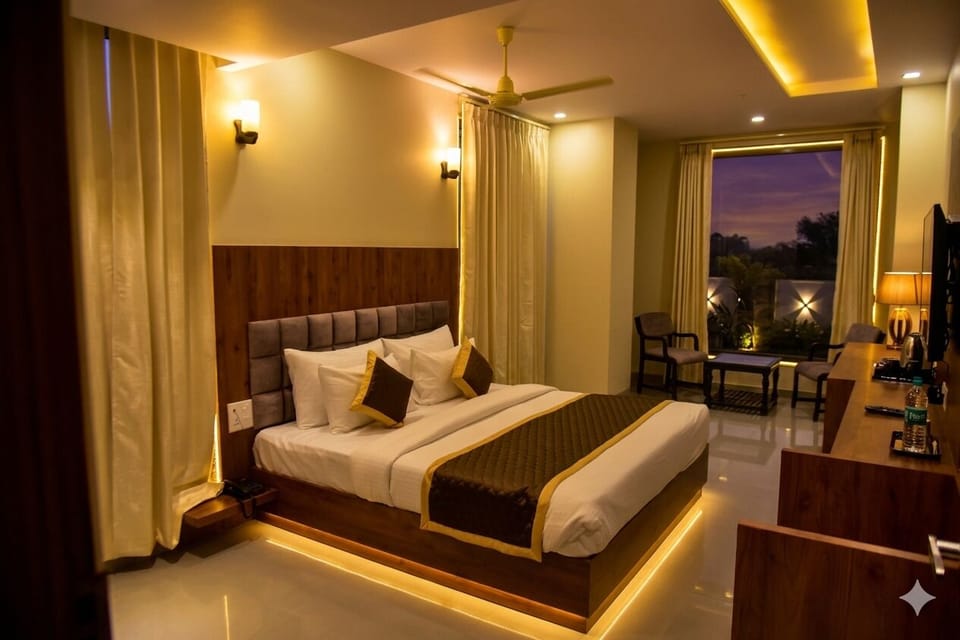 In-room safe, soundproofing, bed sheets