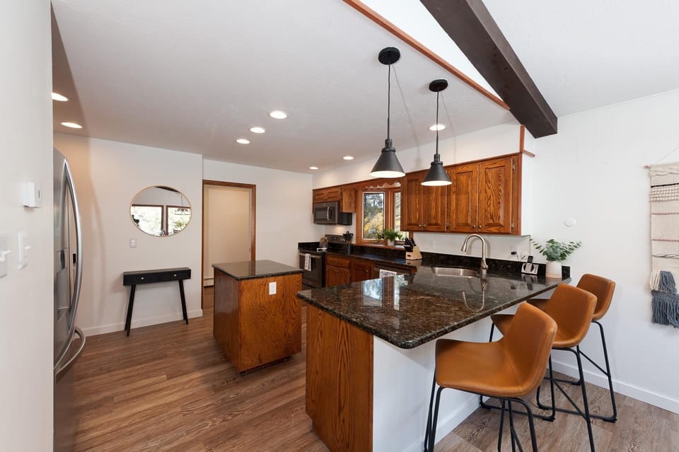 Kitchen and Bar