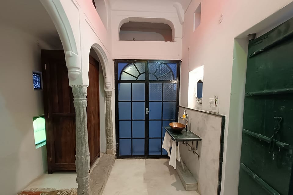 Heritage Single Room | Desk, iron/ironing board, free WiFi, bed sheets