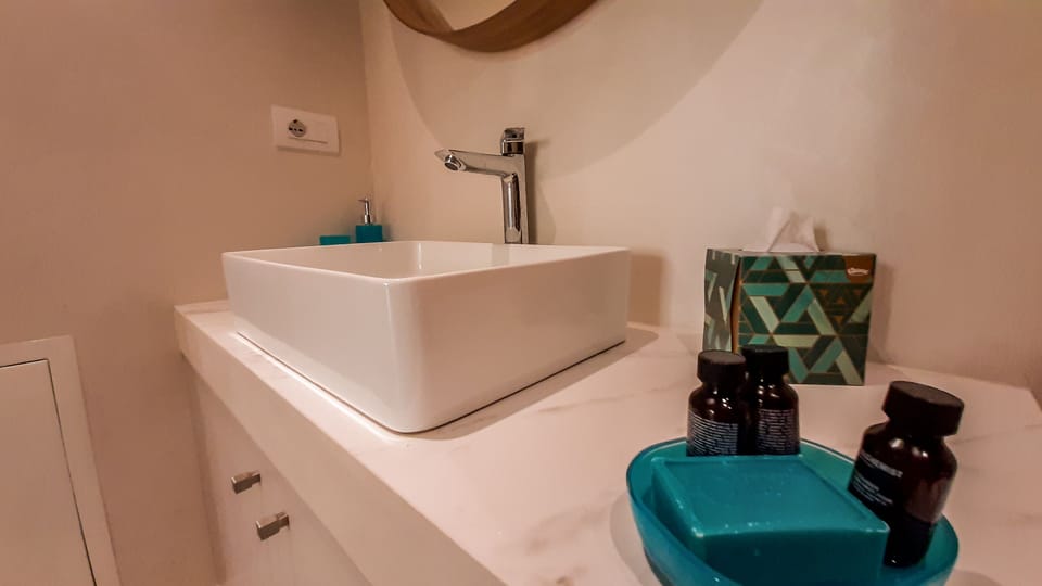 Apartment | Bathroom