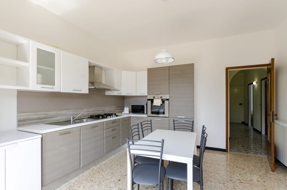 Apartment, 3 Bedrooms, Balcony, Valley View | Private kitchen | Fridge, microwave, oven, stovetop