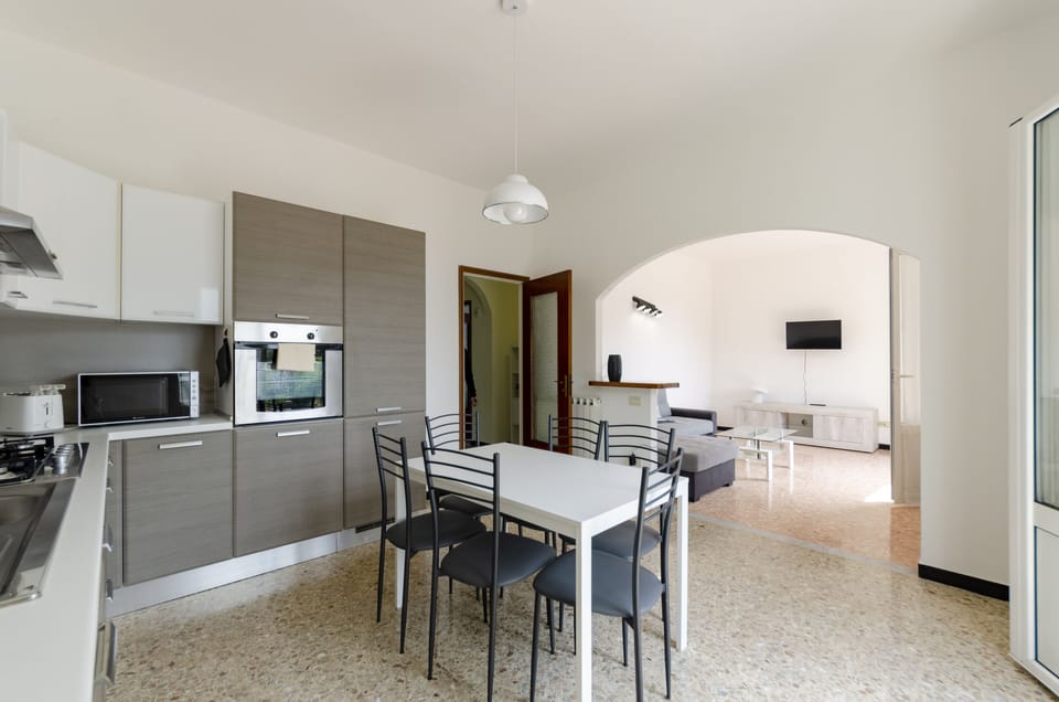 Apartment, 3 Bedrooms, Balcony, Valley View | Private kitchen | Fridge, microwave, oven, stovetop