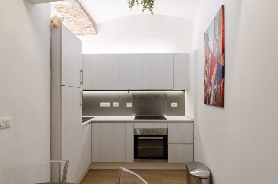 Apartment, 2 Bedrooms | Private kitchen | Fridge, microwave, oven, stovetop