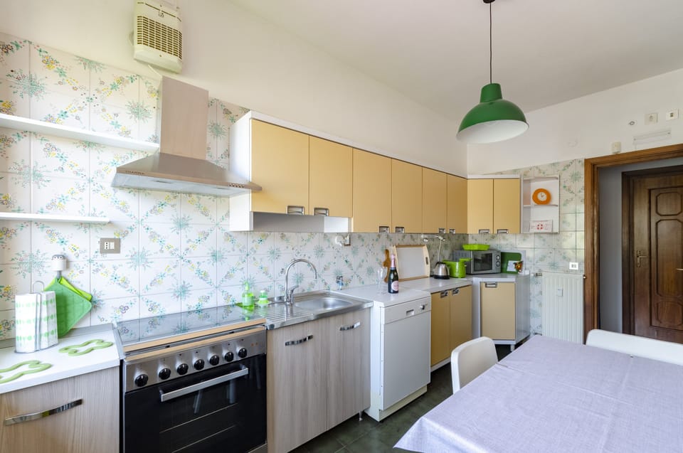 Apartment | Private kitchen | Dining tables
