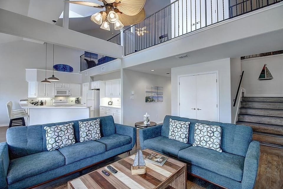 House, Multiple Beds, Patio (A Lime In The Sand) | Living area | TV