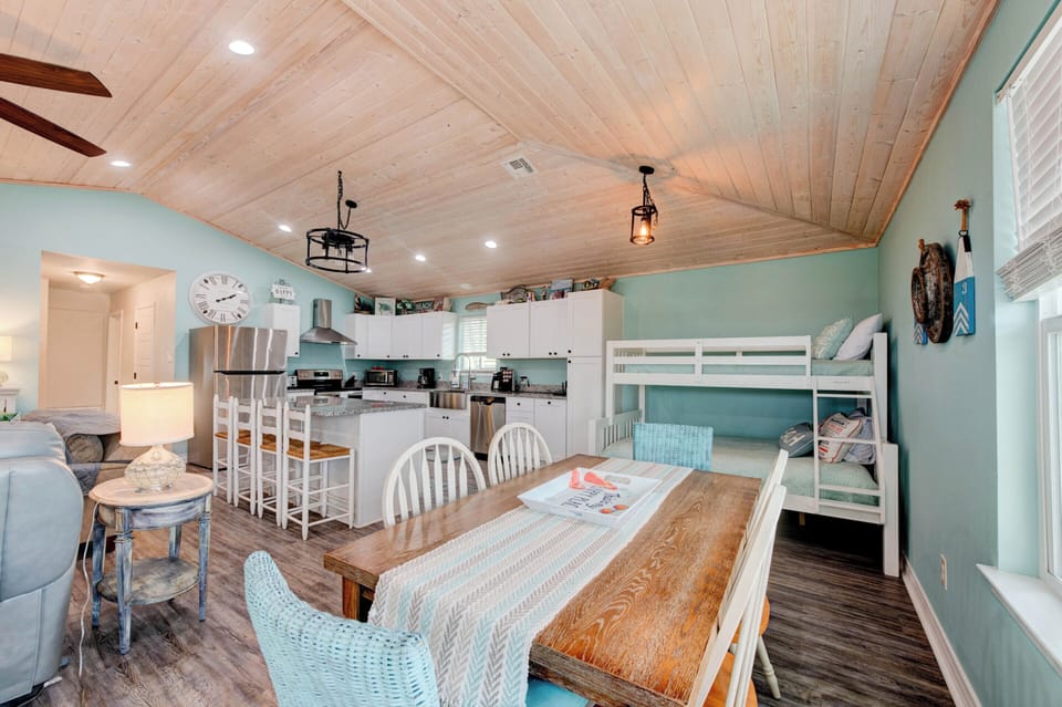 House (2 Bedrooms) | Property amenity