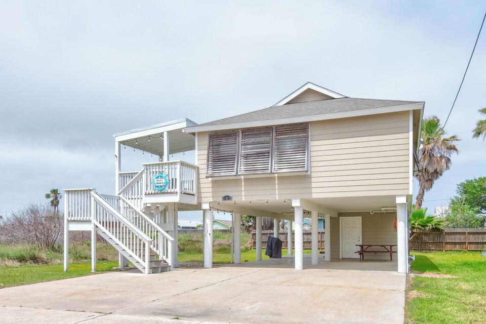 House (2 Bedrooms) | Property amenity