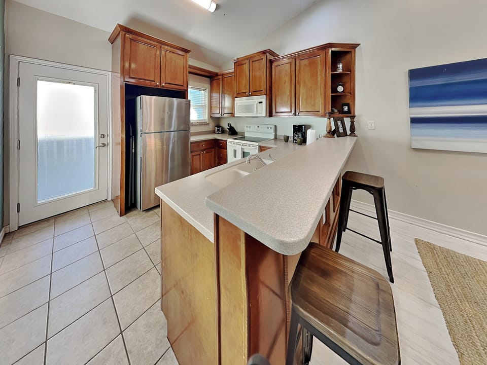 Condo (2 Bedrooms) | Property amenity