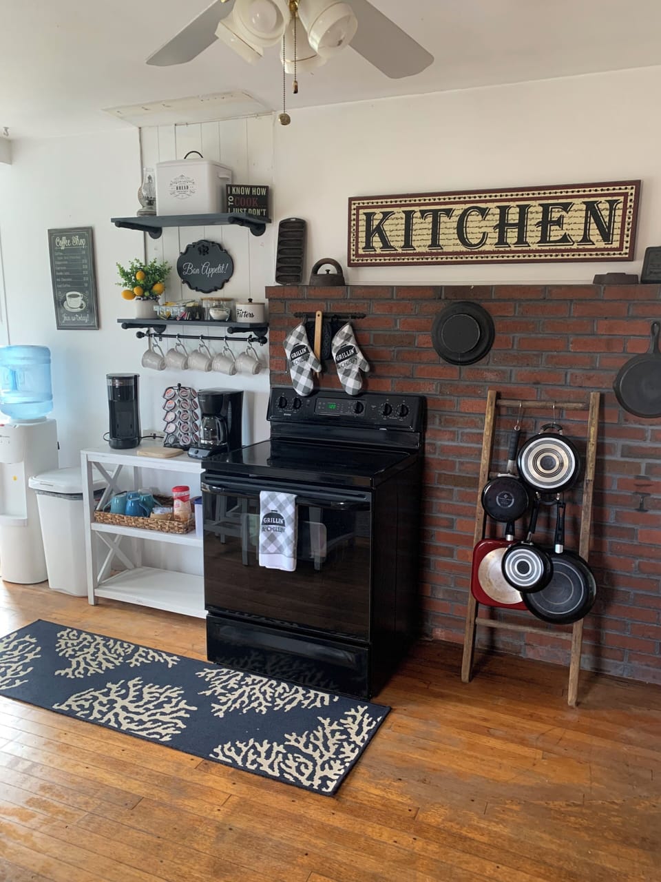 Kitchen with coffee bar