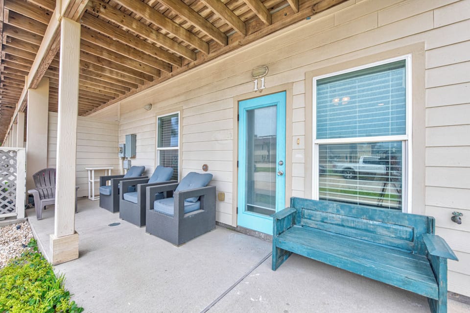Condo (4 Bedrooms) | Property amenity