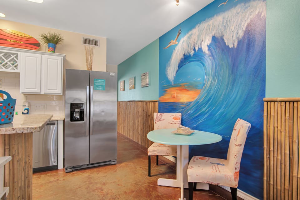 Condo (2 Bedrooms) | Property amenity
