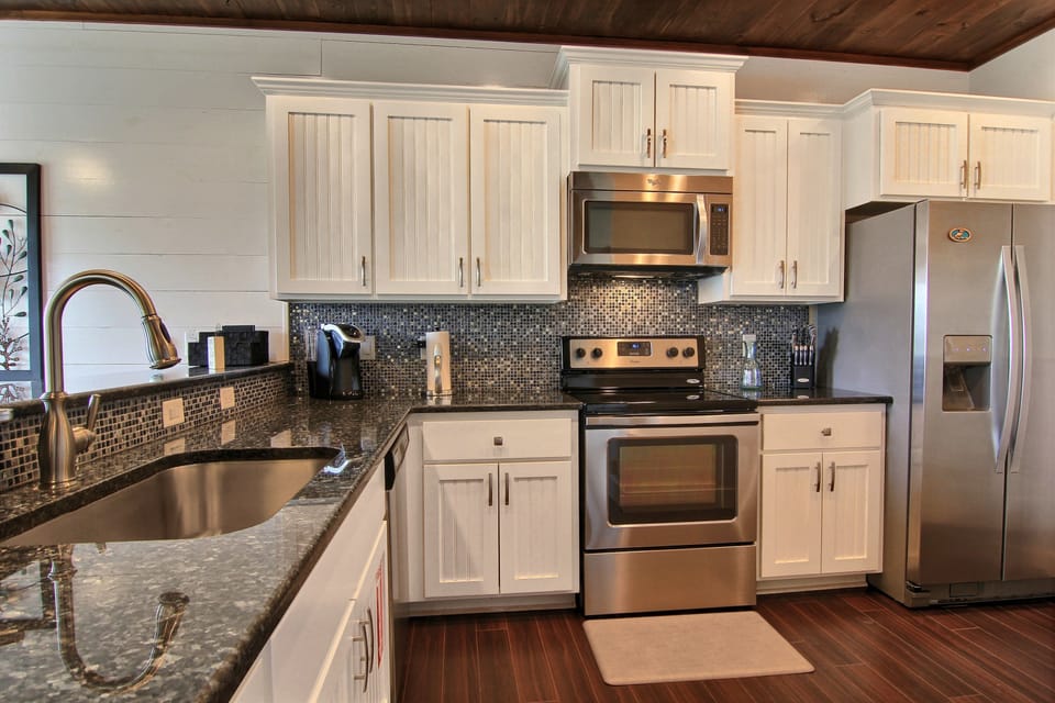 Studio (3 Bedrooms) | Property amenity