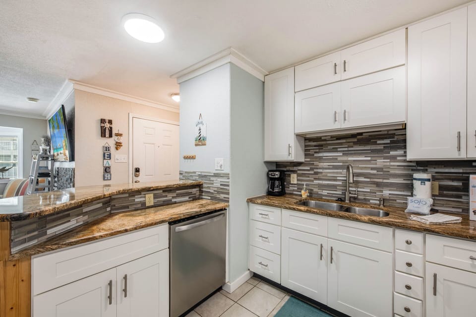 Condo (2 Bedrooms) | Property amenity
