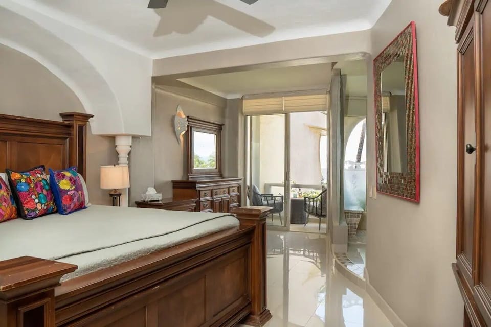 Family Condo | 2 bedrooms, free WiFi, bed sheets