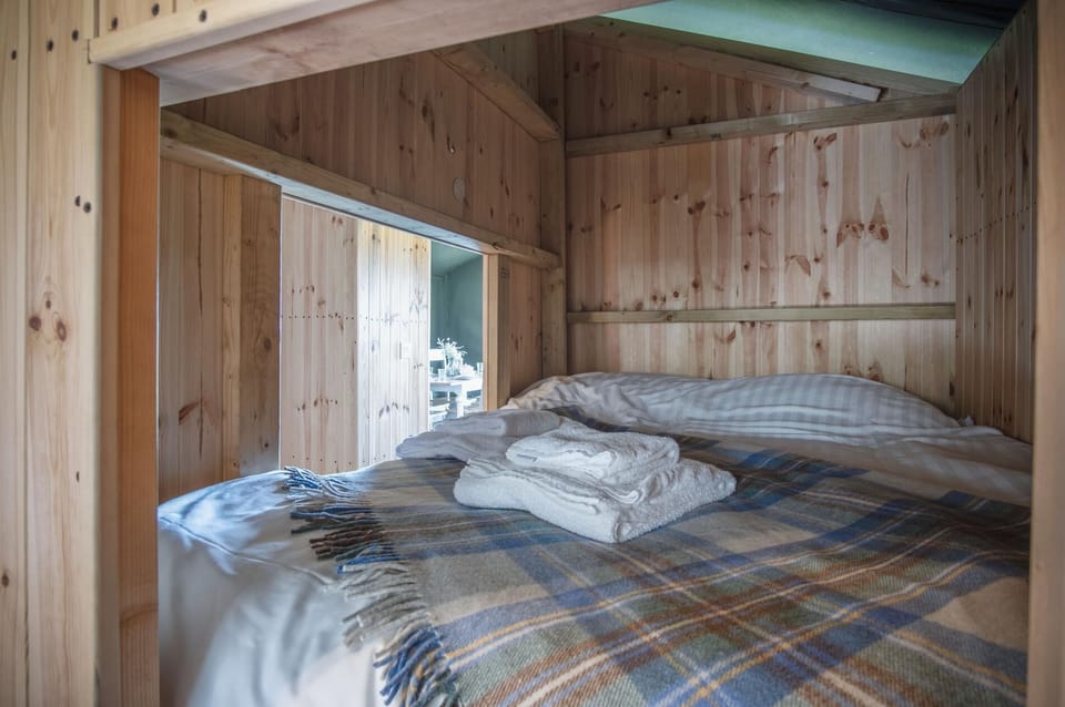 Burryholmes - Safari Glamping Tent - Llangennith (1921)