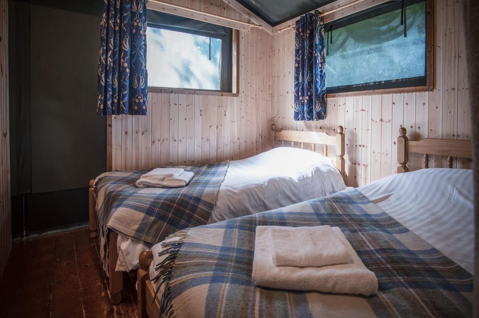Burryholmes - Safari Glamping Tent - Llangennith (1924)