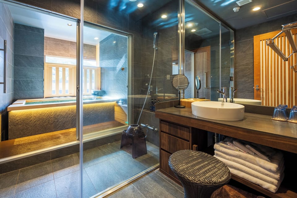 Special Room-Manten,Makoto No505-507 RiverView Japanese-Western Style w/ Private Open-Air Bath-Onsen | Down comforters, in-room safe, free WiFi, bed sheets