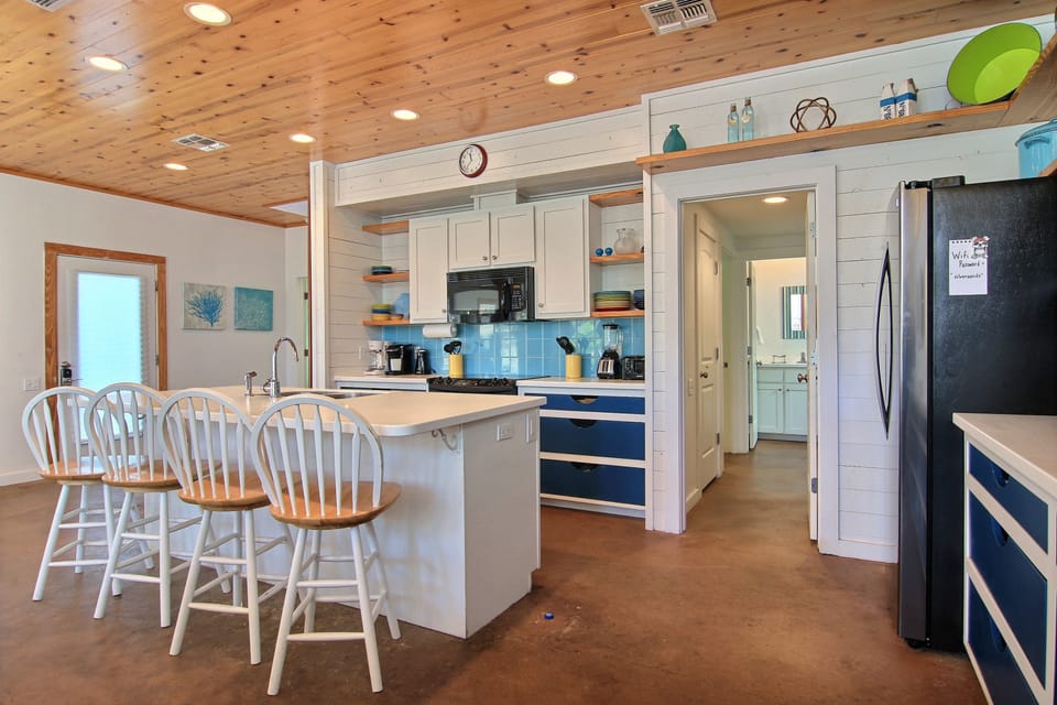 House (5 Bedrooms) | Property amenity
