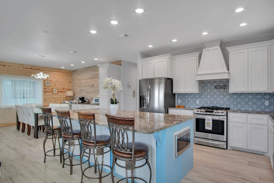 House (6 Bedrooms) | Property amenity