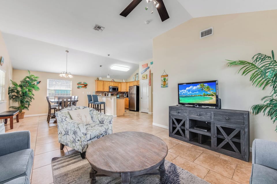 House (3 Bedrooms) | Property amenity