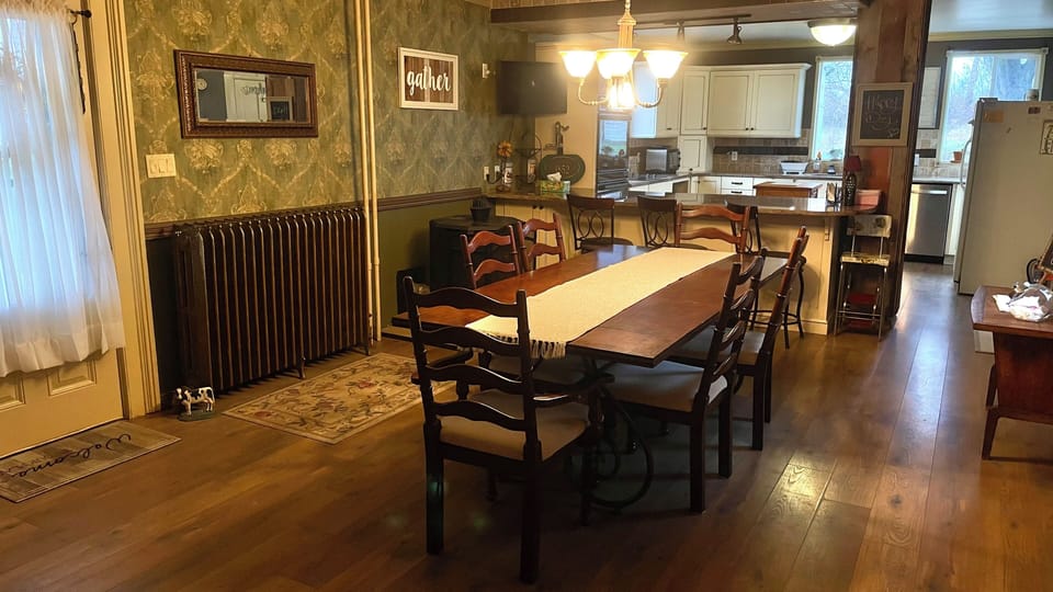 Vote from dining area to kitchen.