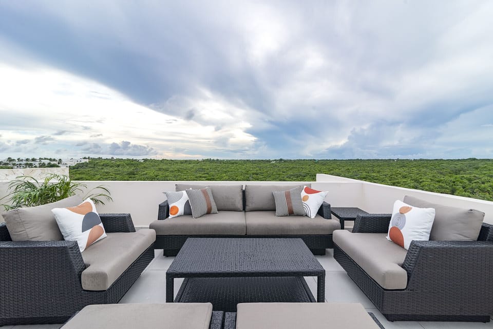 Amazing jungle views from private penthouse patio