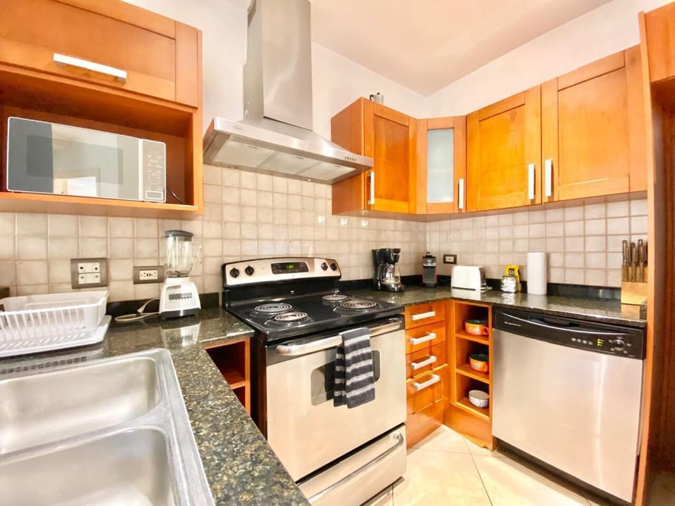 Kitchen (2)