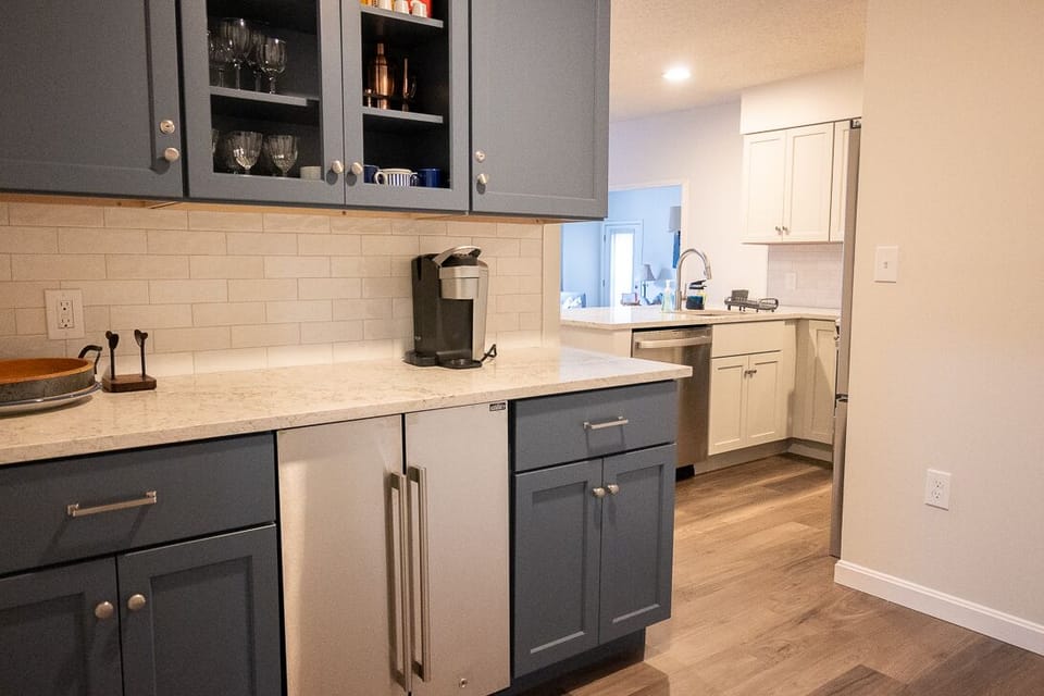 Newly renovated three bedroom. Beautiful coffee bar off the kitchen.