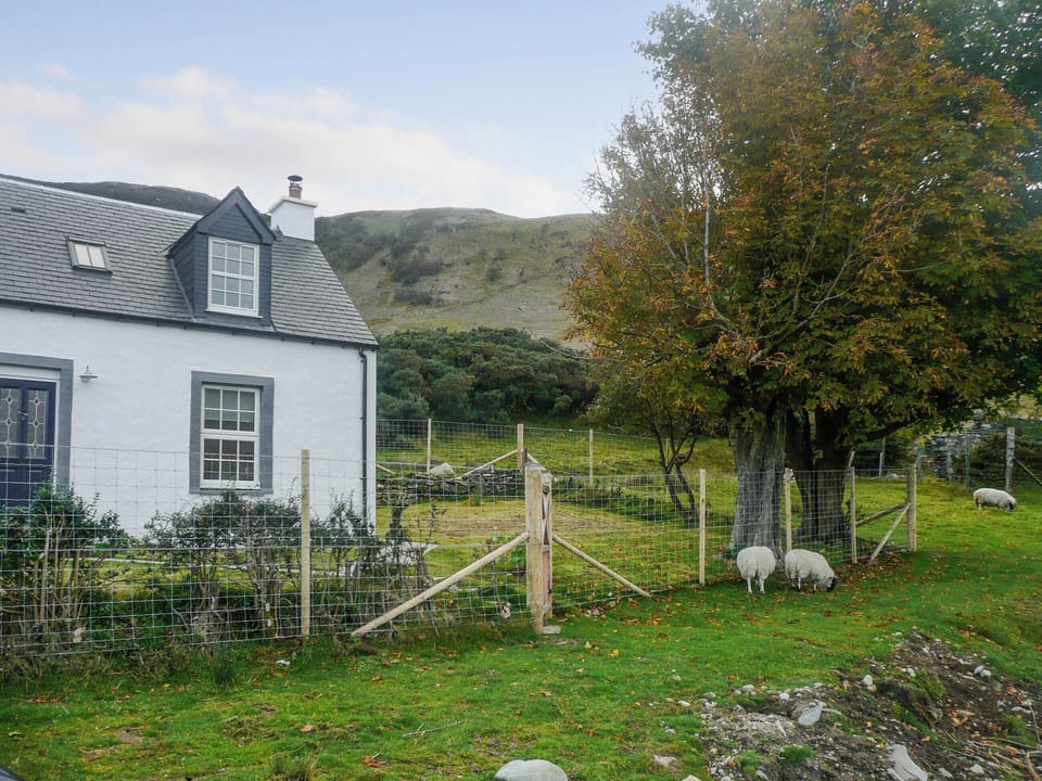 Exterior | SQLArran Cottage, Lochranza