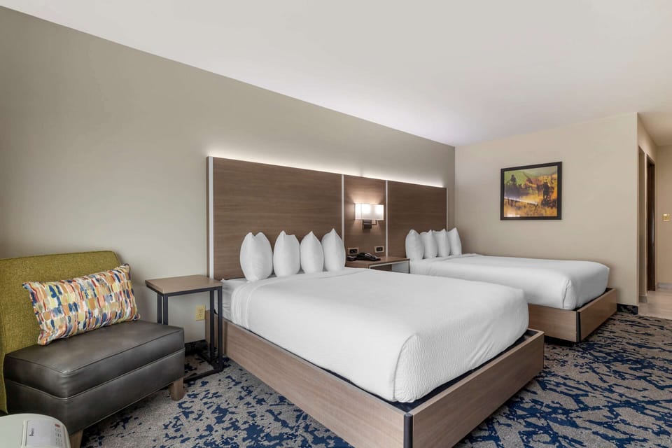 Premium bedding, blackout drapes, iron/ironing board, free WiFi