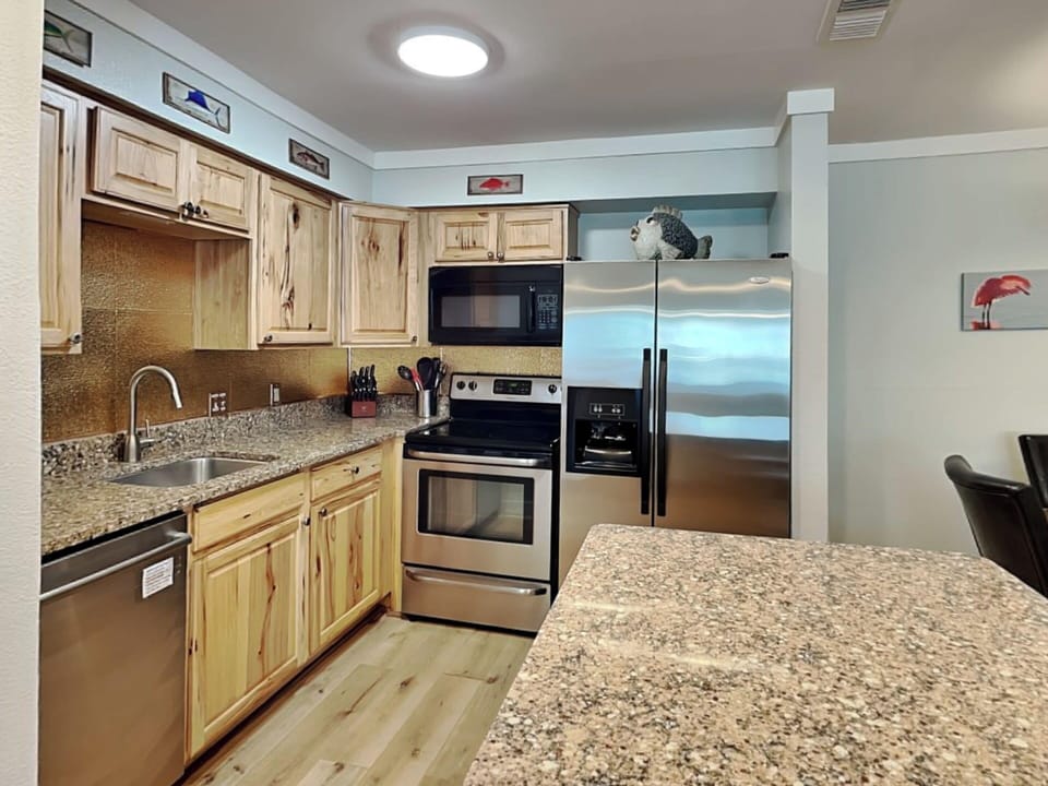 Condo (2 Bedrooms) | Property amenity